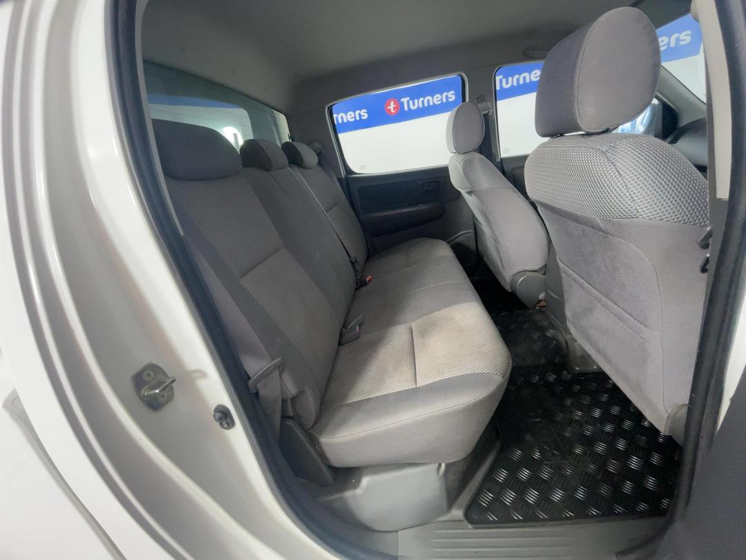 Photo '20' of Toyota Hilux