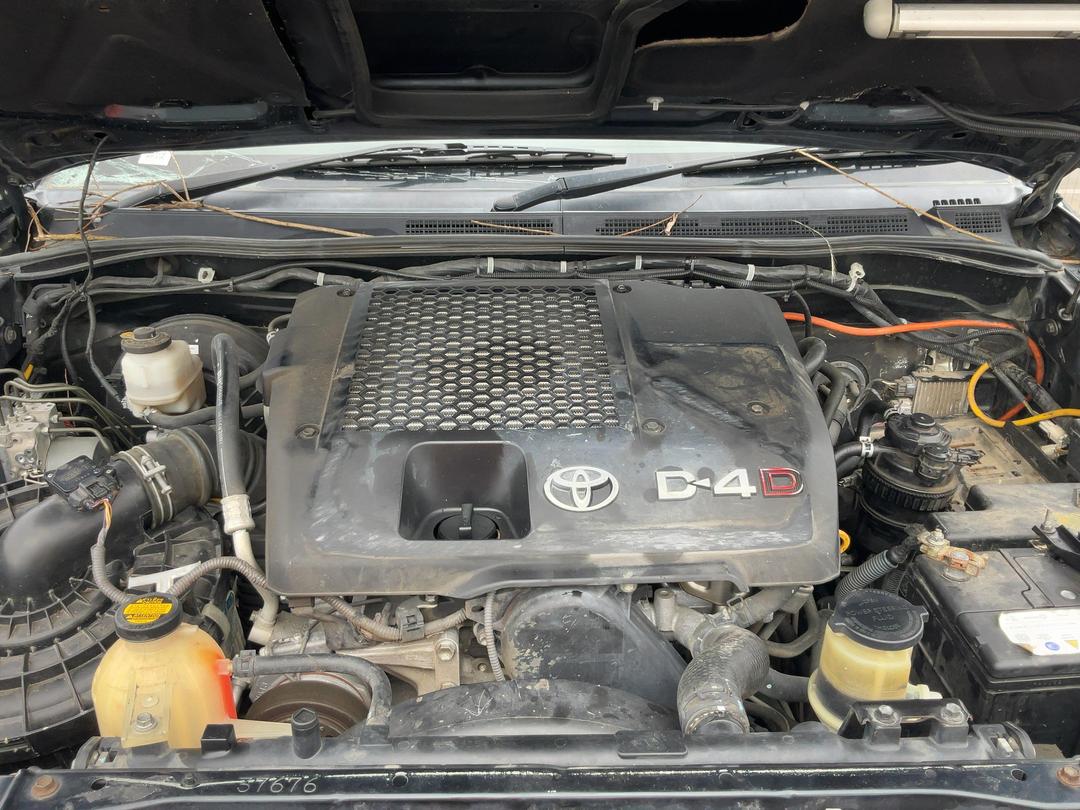 Photo '7' of Toyota Hilux SR5 TD DC Photo '7' of Toyota Hilux SR5 TD DC