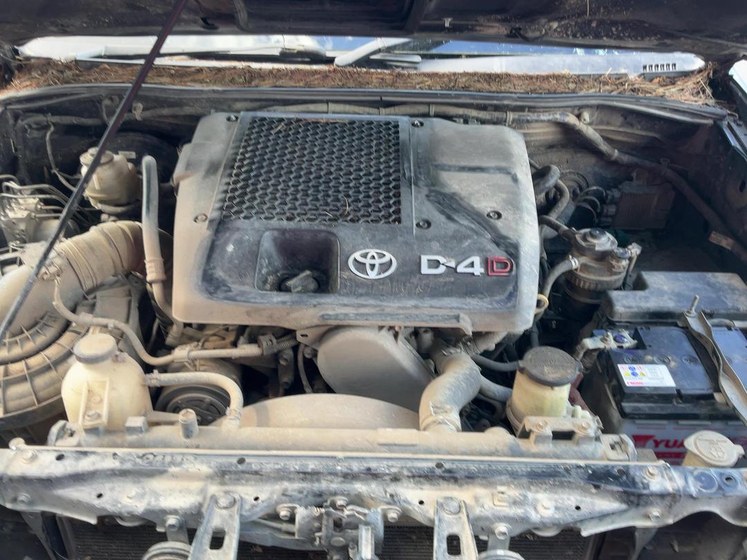 Photo '3' of Toyota Hilux SR5 TD DC Photo '3' of Toyota Hilux SR5 TD DC