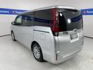 Thumbnail '5' of Toyota Noah