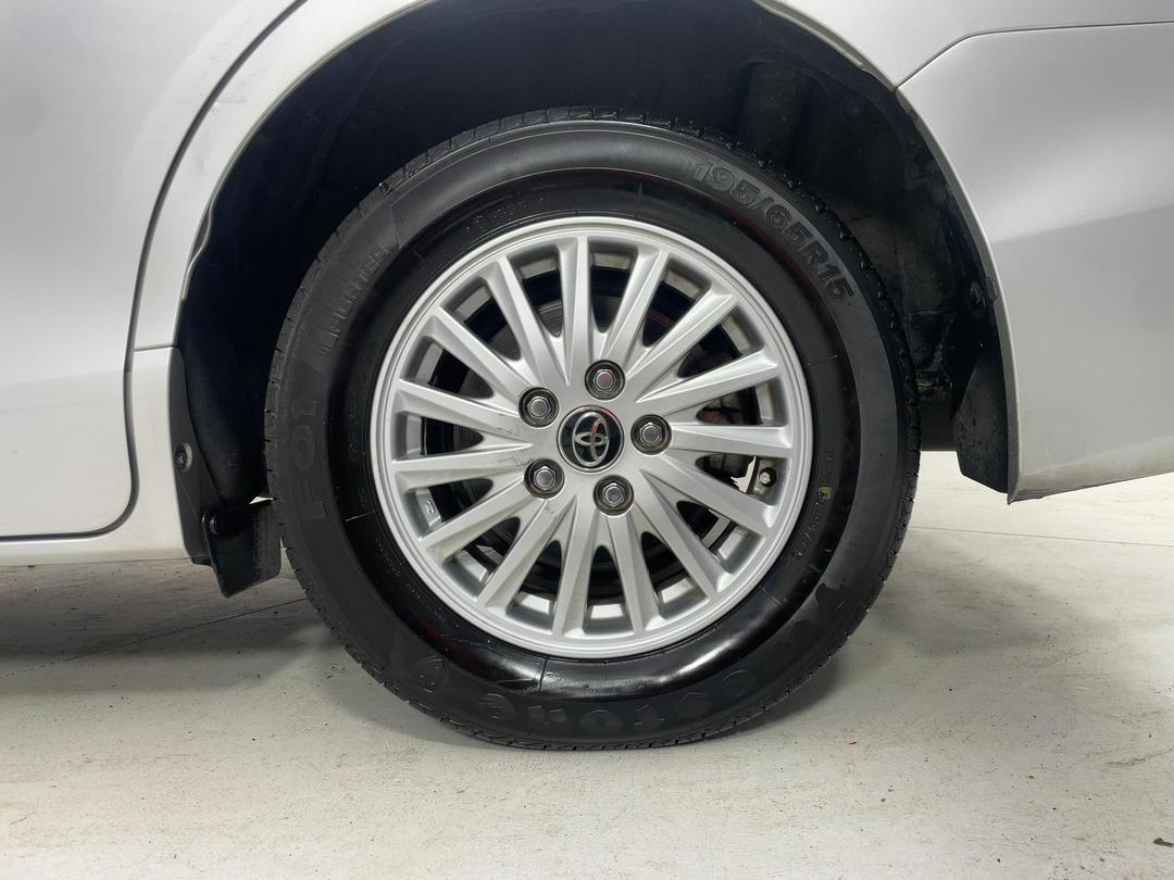 Photo '11' of Toyota Noah