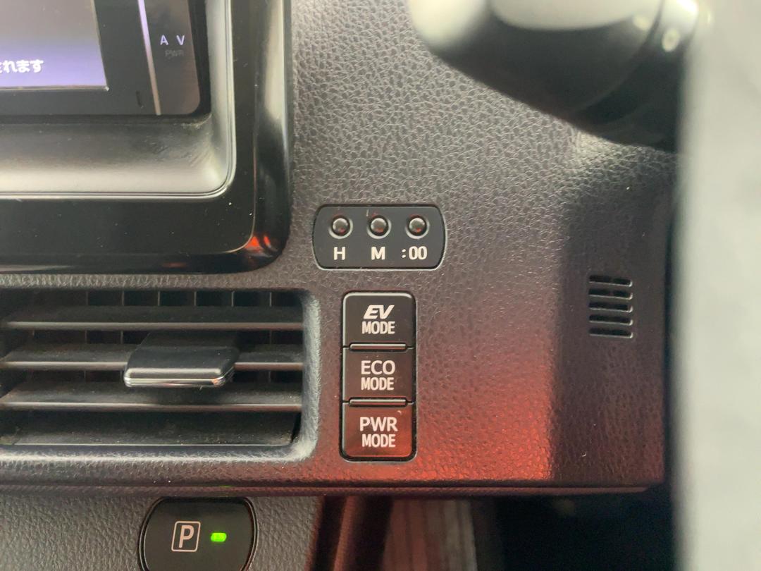 Photo '26' of Toyota Noah