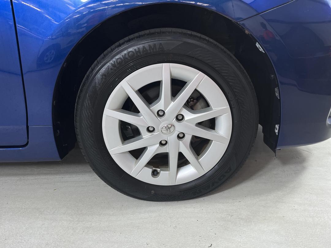 Photo '9' of Toyota Prius