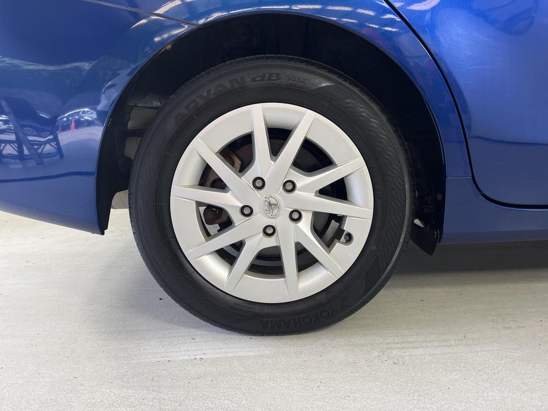 Photo '12' of Toyota Prius