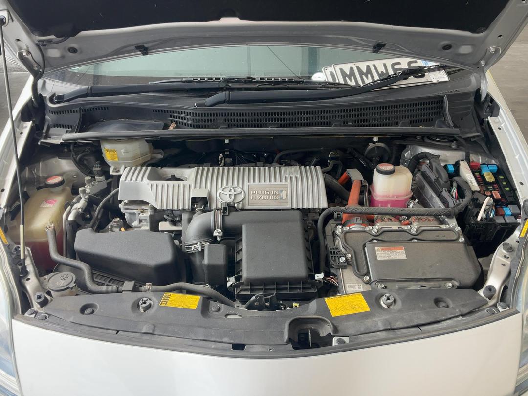 Photo '14' of Toyota Prius
