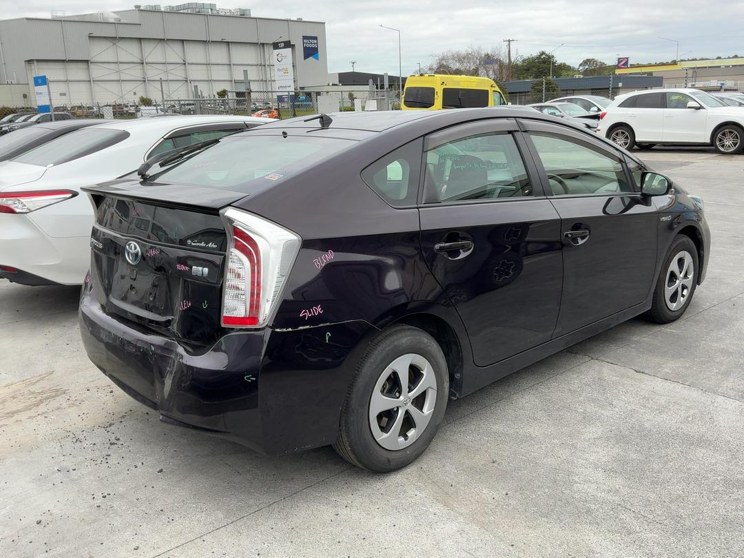Photo '17' of Toyota Prius Photo '17' of Toyota Prius