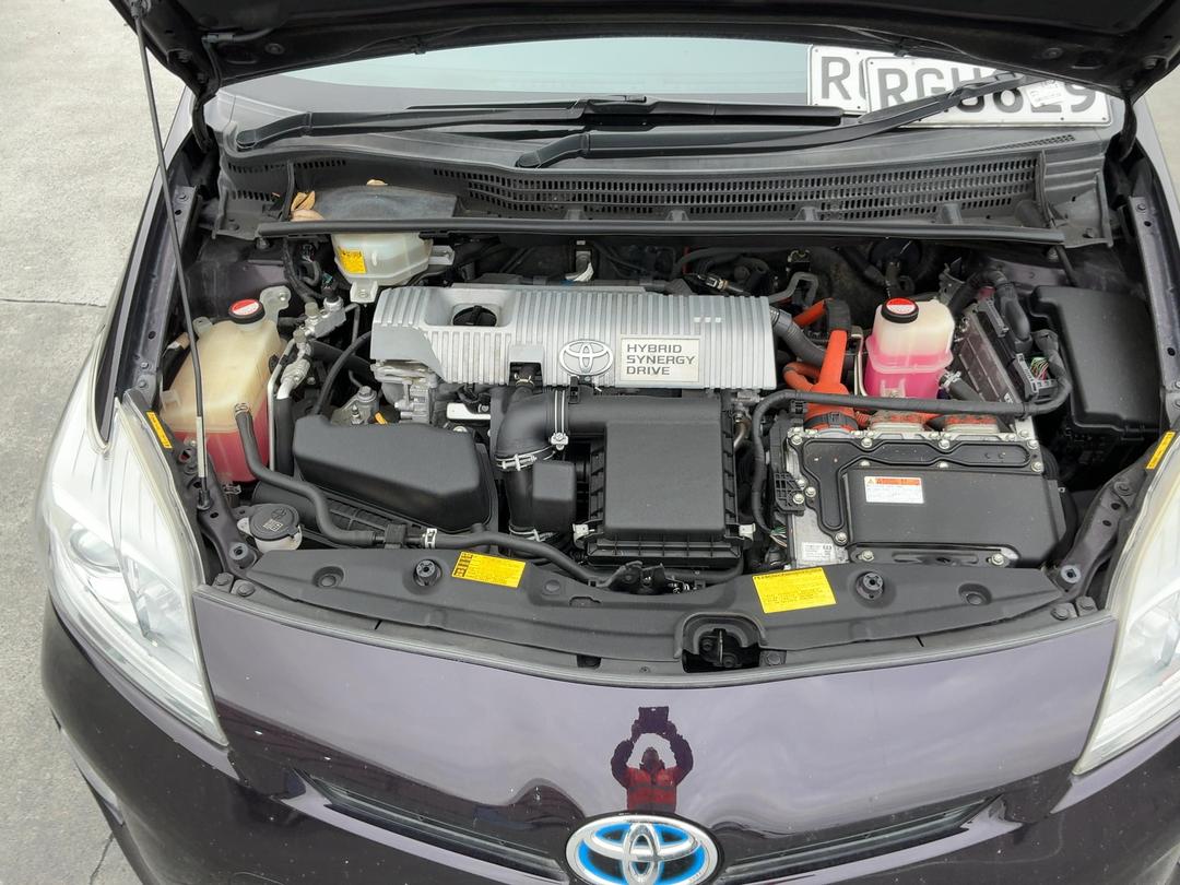 Photo '28' of Toyota Prius Photo '28' of Toyota Prius