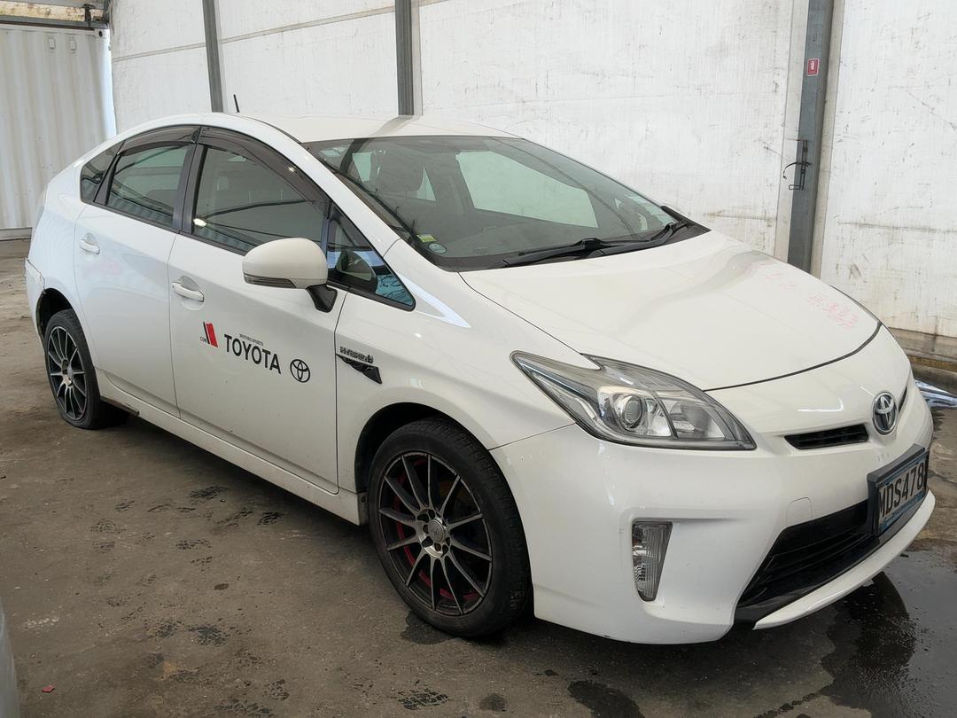 Photo '5' of Toyota Prius Photo '5' of Toyota Prius