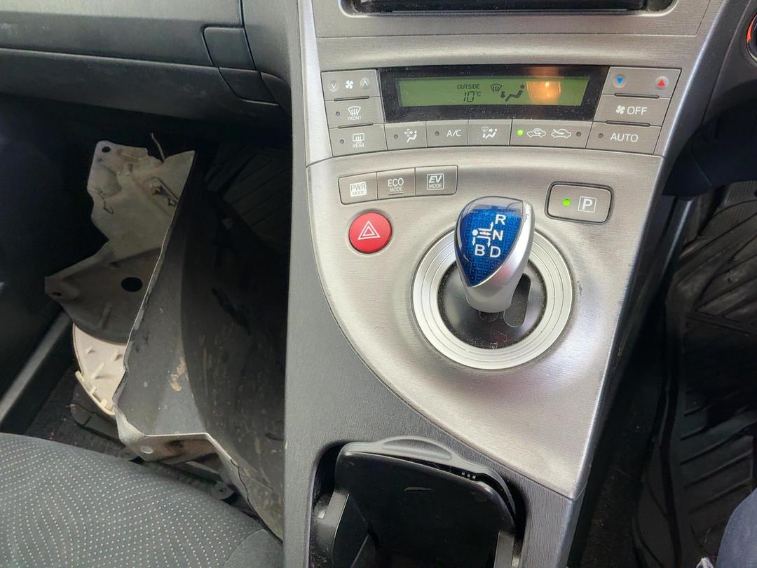 Photo '17' of Toyota Prius Photo '17' of Toyota Prius