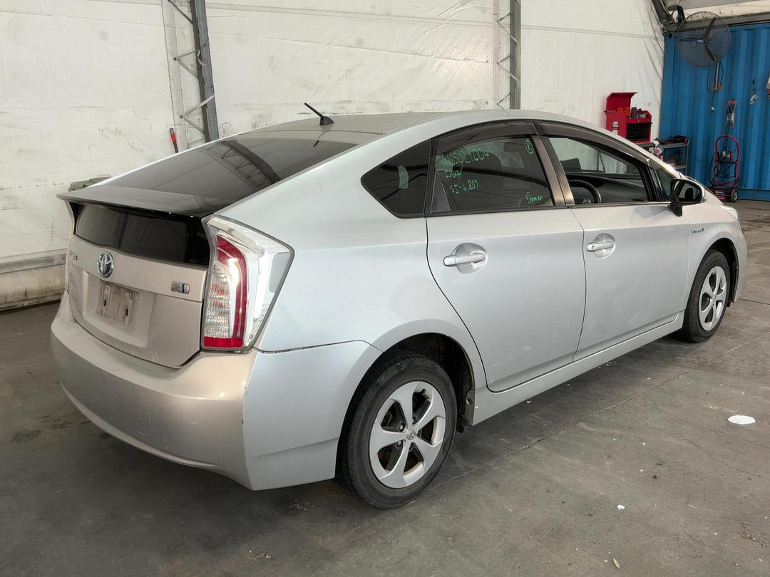 Photo '16' of Toyota Prius Photo '16' of Toyota Prius