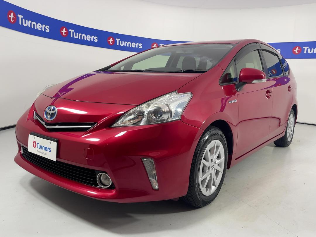 Photo '4' of Toyota Prius V