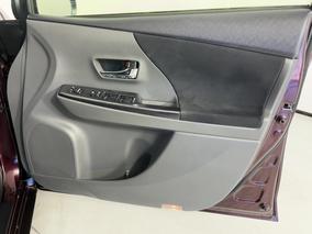 Photo '15' of Toyota Prius V