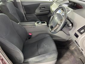Photo '16' of Toyota Prius V