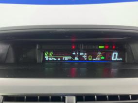 Photo '21' of Toyota Prius V
