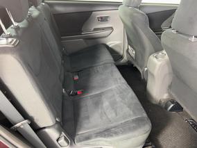 Photo '20' of Toyota Prius V