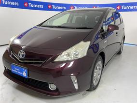Photo '4' of Toyota Prius V