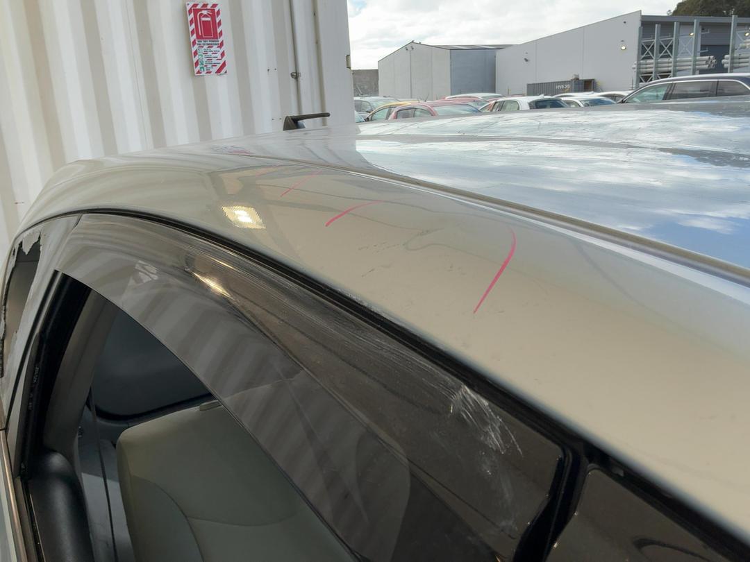 Photo '5' of Toyota Prius V Prius Alpha