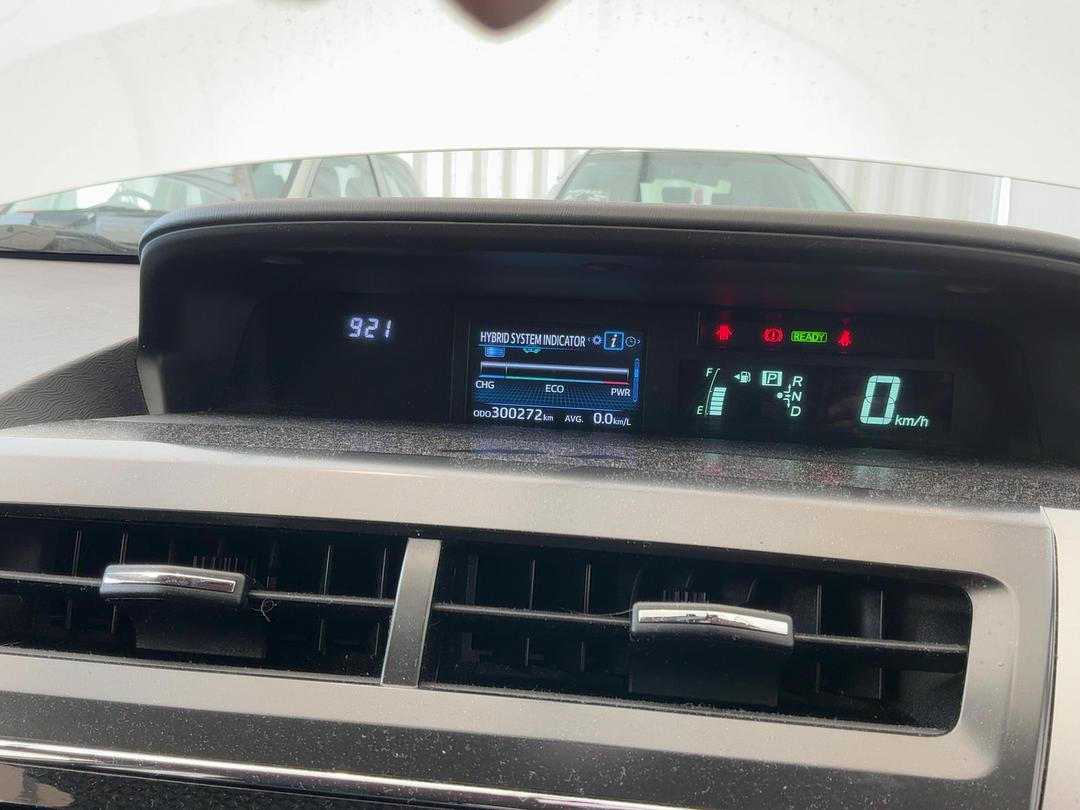 Photo '15' of Toyota Prius V Prius Alpha Photo '15' of Toyota Prius V Prius Alpha