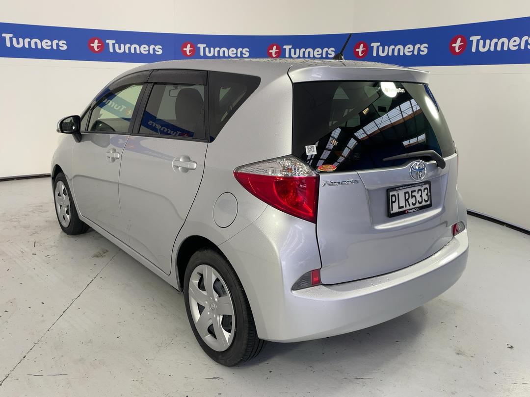 Photo '5' of Toyota Ractis