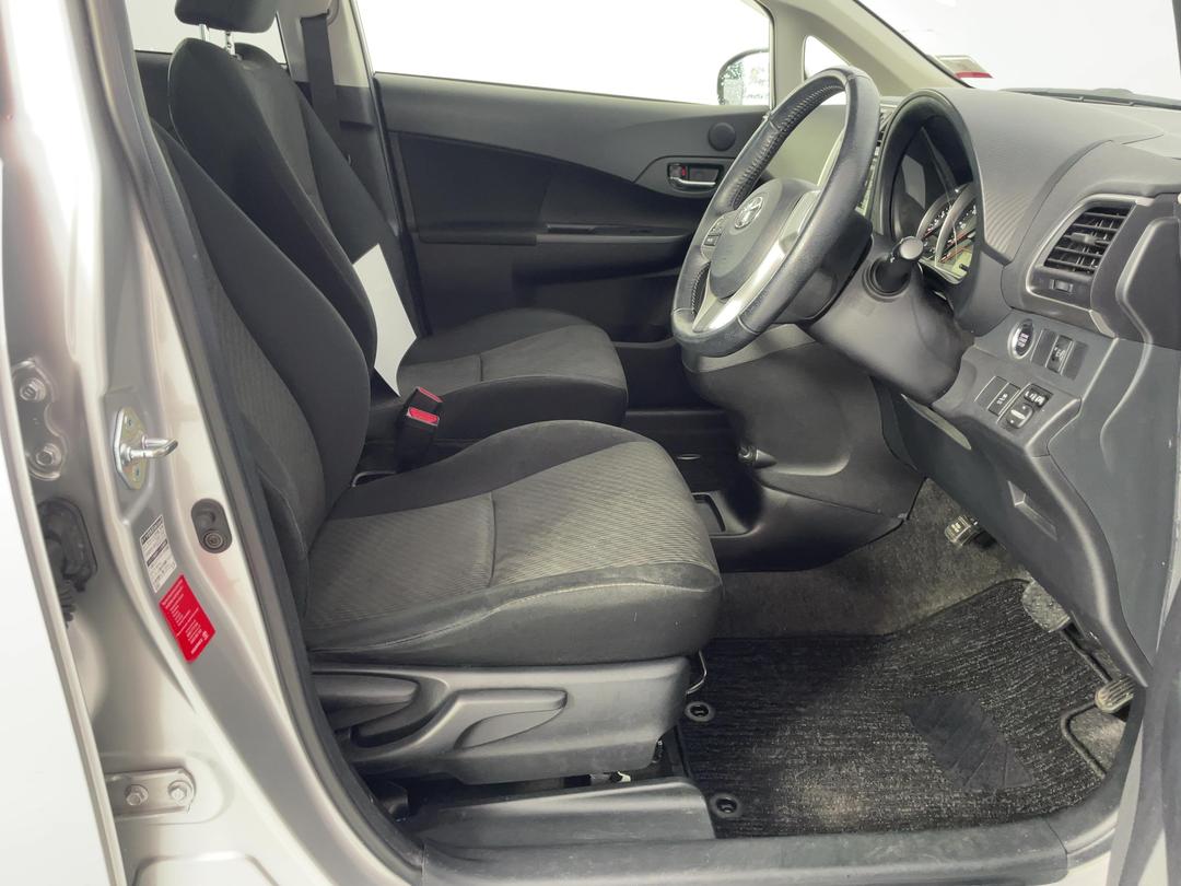Photo '16' of Toyota Ractis