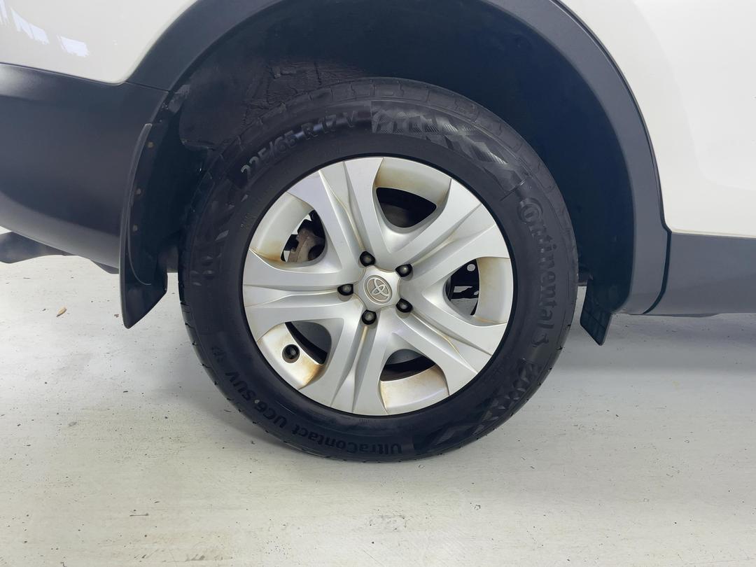 Photo '12' of Toyota Rav4