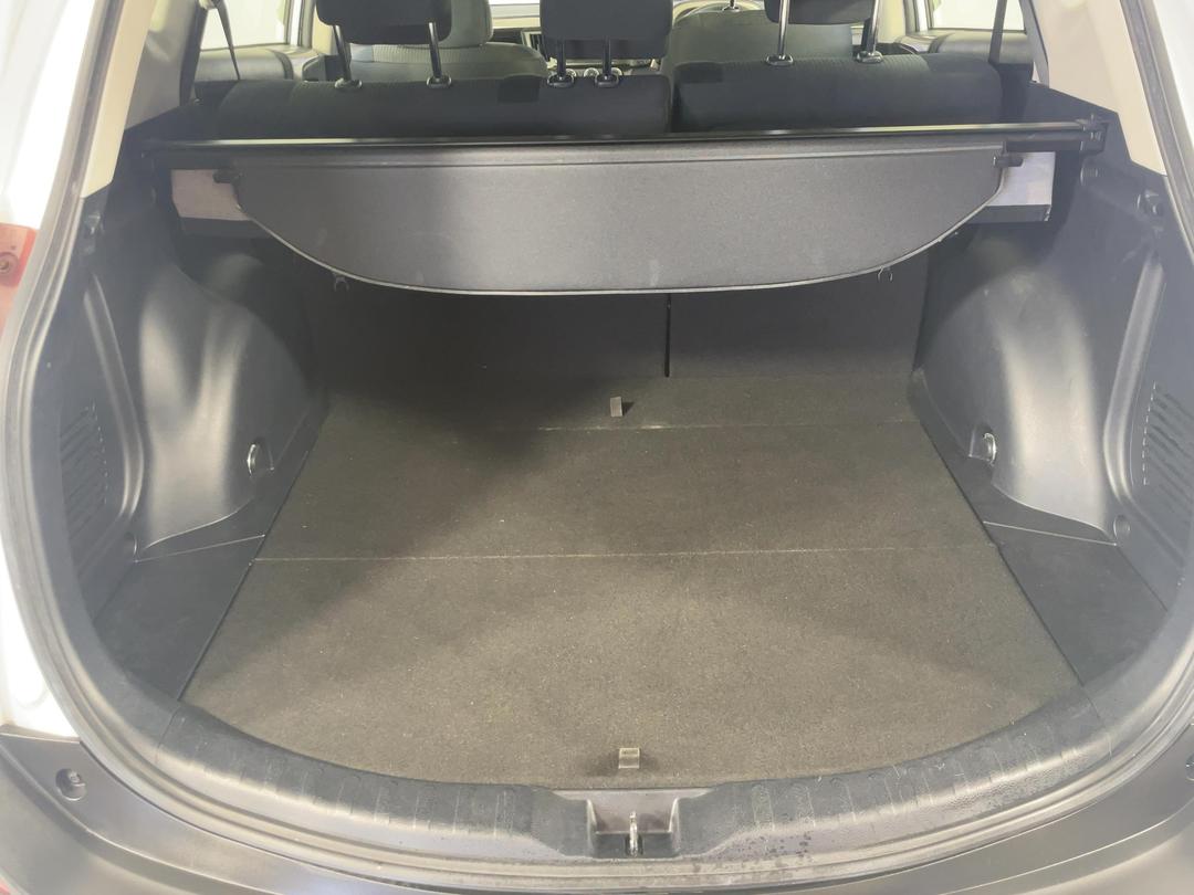 Photo '14' of Toyota Rav4