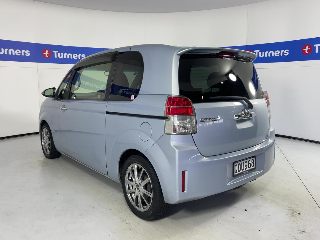 Photo '5' of Toyota Spade