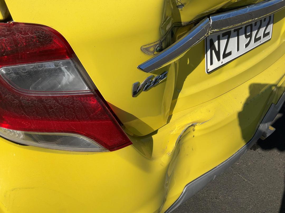 Photo '20' of Toyota Vitz Photo '20' of Toyota Vitz