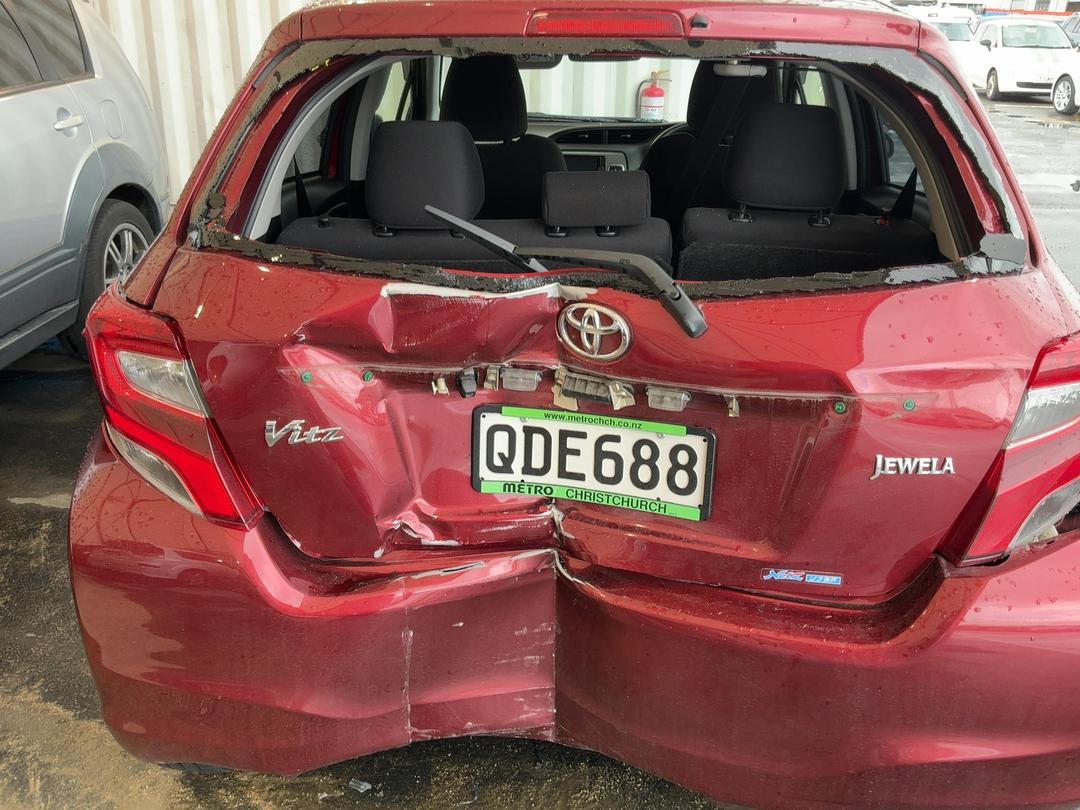 Photo '4' of Toyota Vitz
