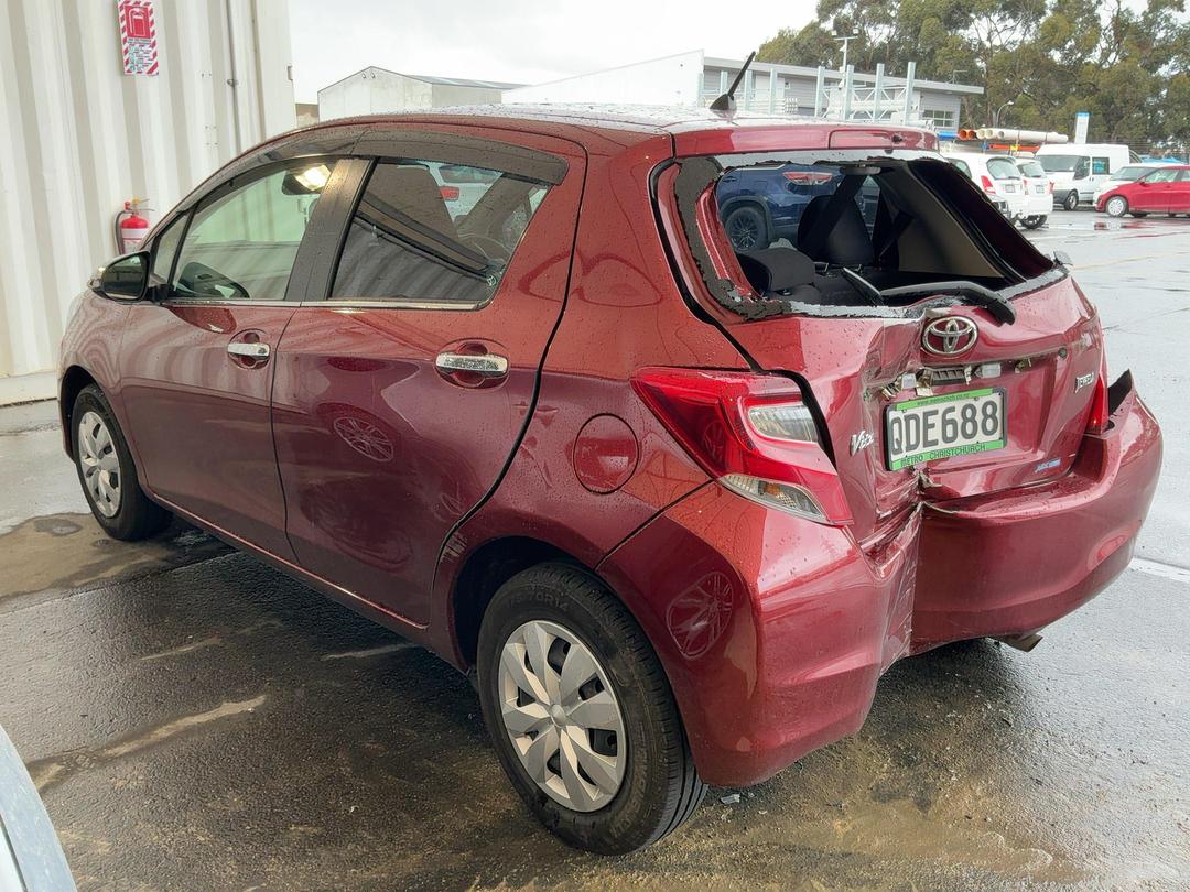 Photo '5' of Toyota Vitz