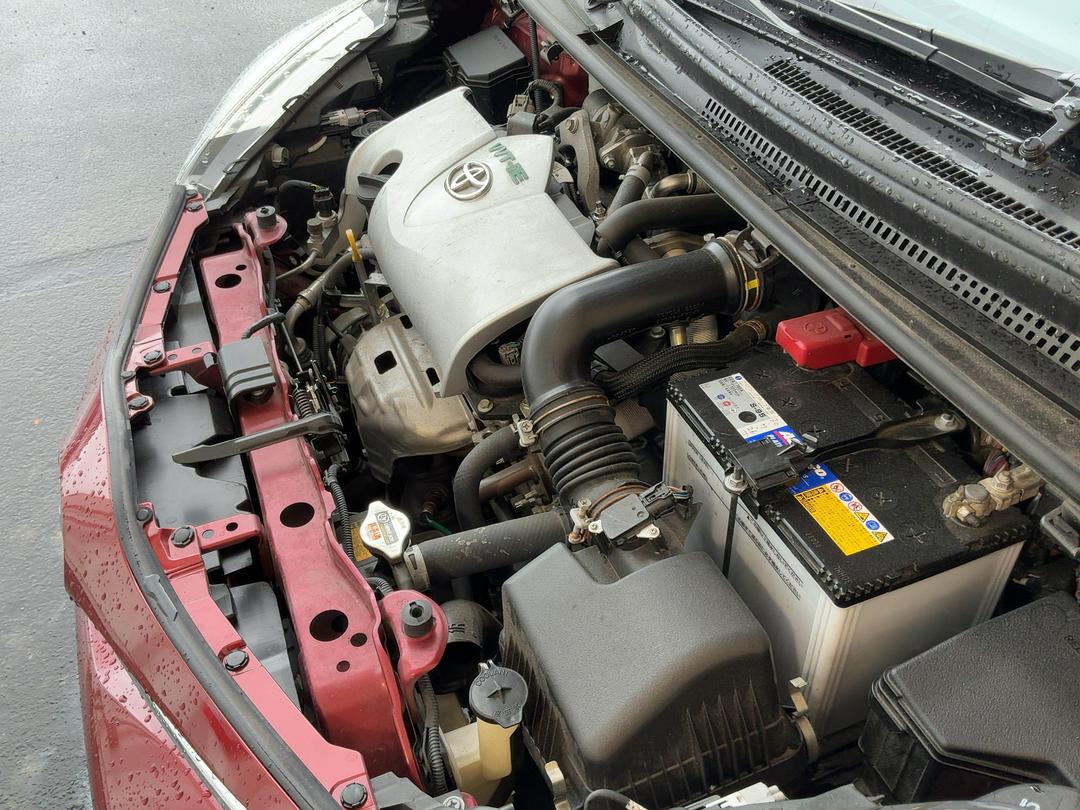 Photo '10' of Toyota Vitz