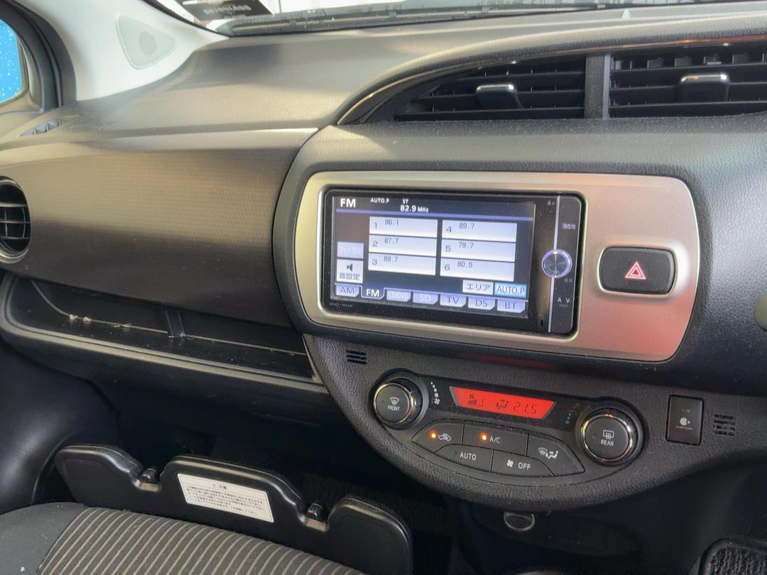 Photo '15' of Toyota Vitz