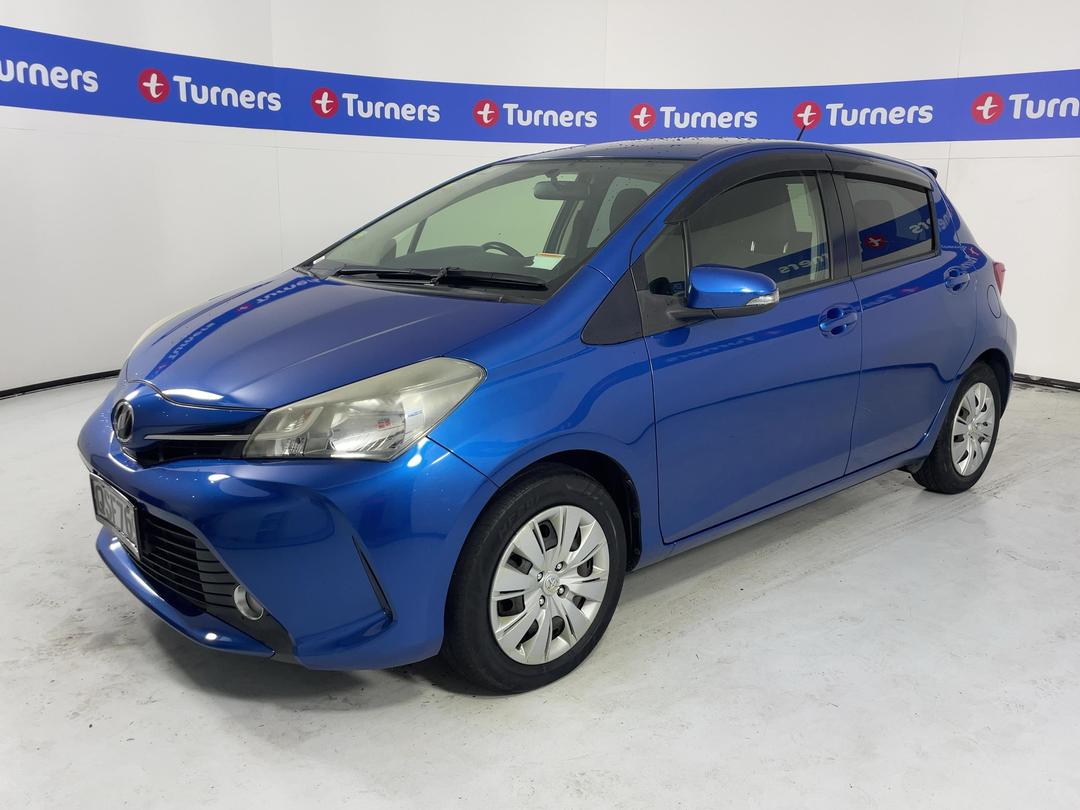 Photo '4' of Toyota Vitz