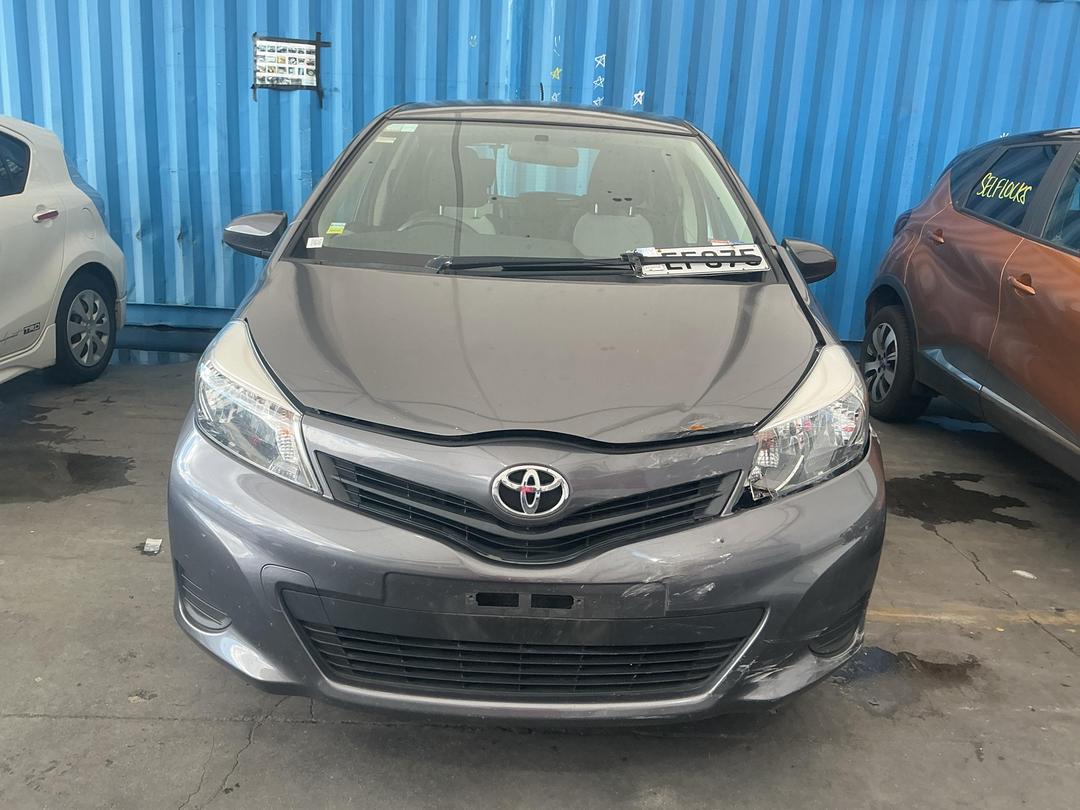 Photo '2' of Toyota Yaris