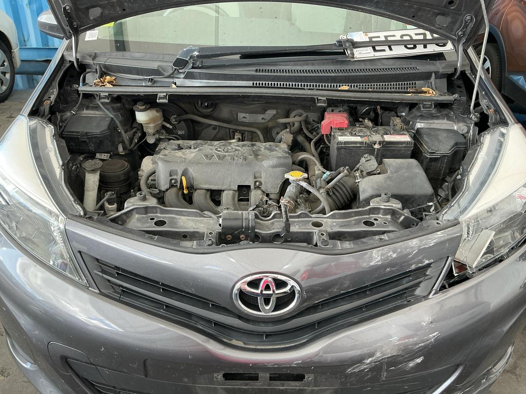 Photo '21' of Toyota Yaris