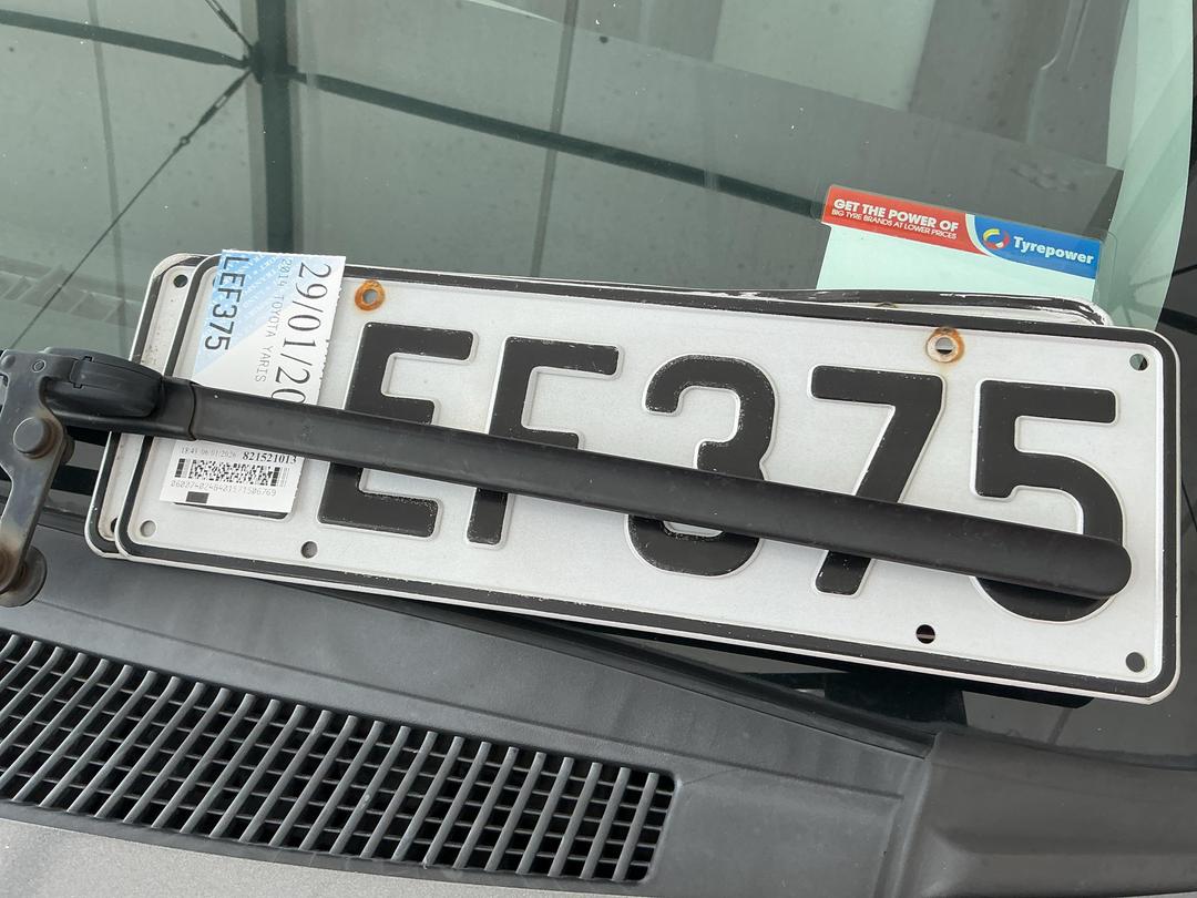 Photo '24' of Toyota Yaris