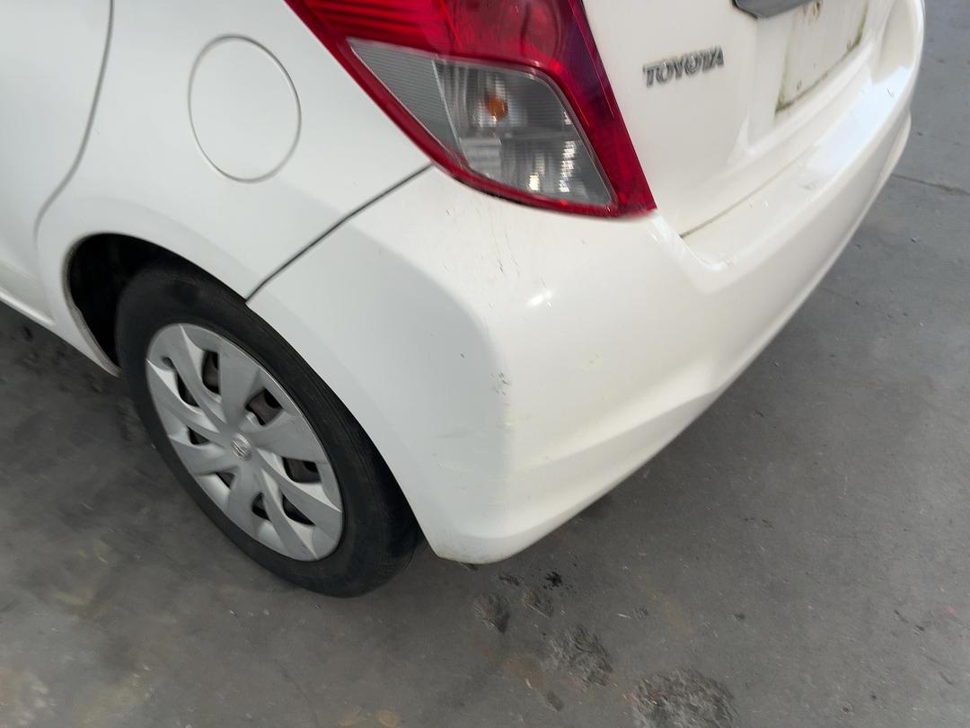 Photo '9' of Toyota Yaris YR Photo '9' of Toyota Yaris YR