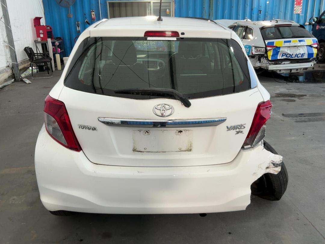 Photo '11' of Toyota Yaris YR Photo '11' of Toyota Yaris YR