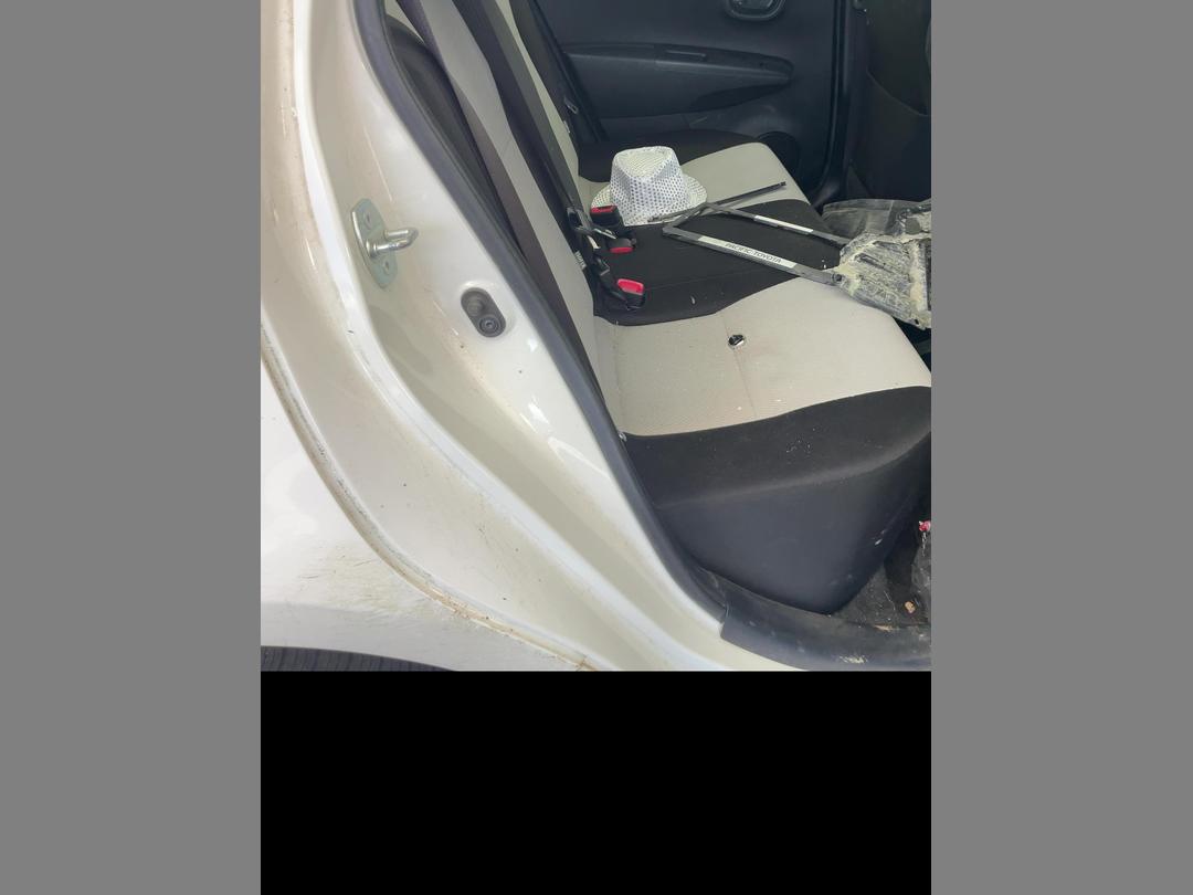 Photo '7' of Toyota Yaris YR