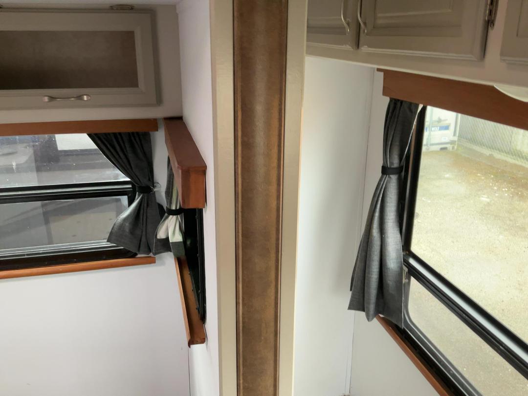 Photo '22' of Ultima AEU27RL Caravan - Tandem
