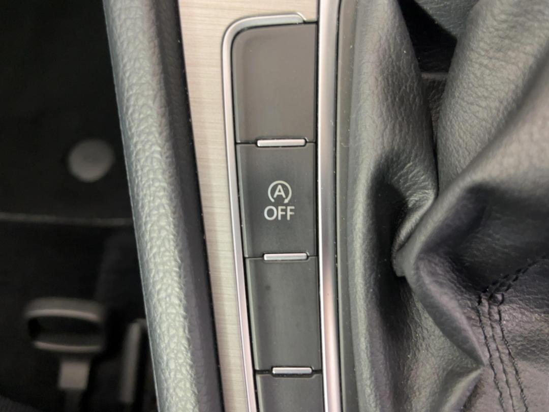 Photo '26' of Volkswagen Golf