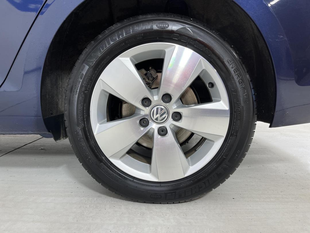 Photo '11' of Volkswagen Golf