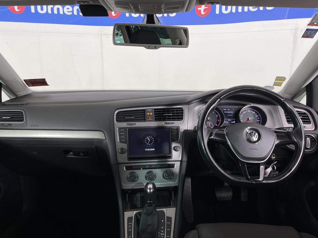 Photo '17' of Volkswagen Golf