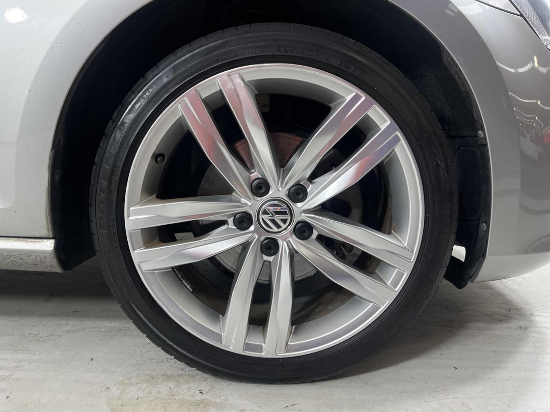 Photo '9' of Volkswagen Golf