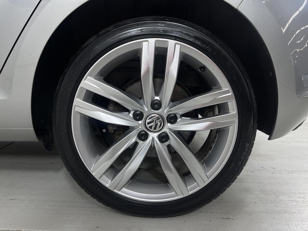 Photo '11' of Volkswagen Golf