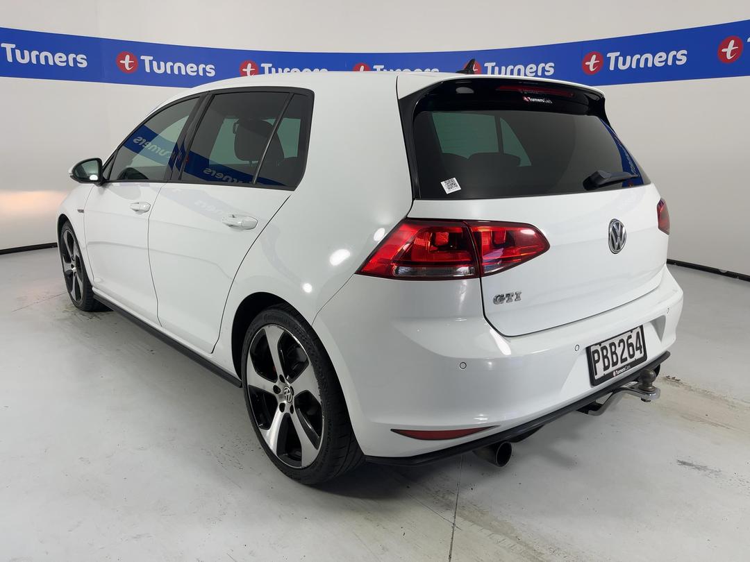 Photo '5' of Volkswagen Golf