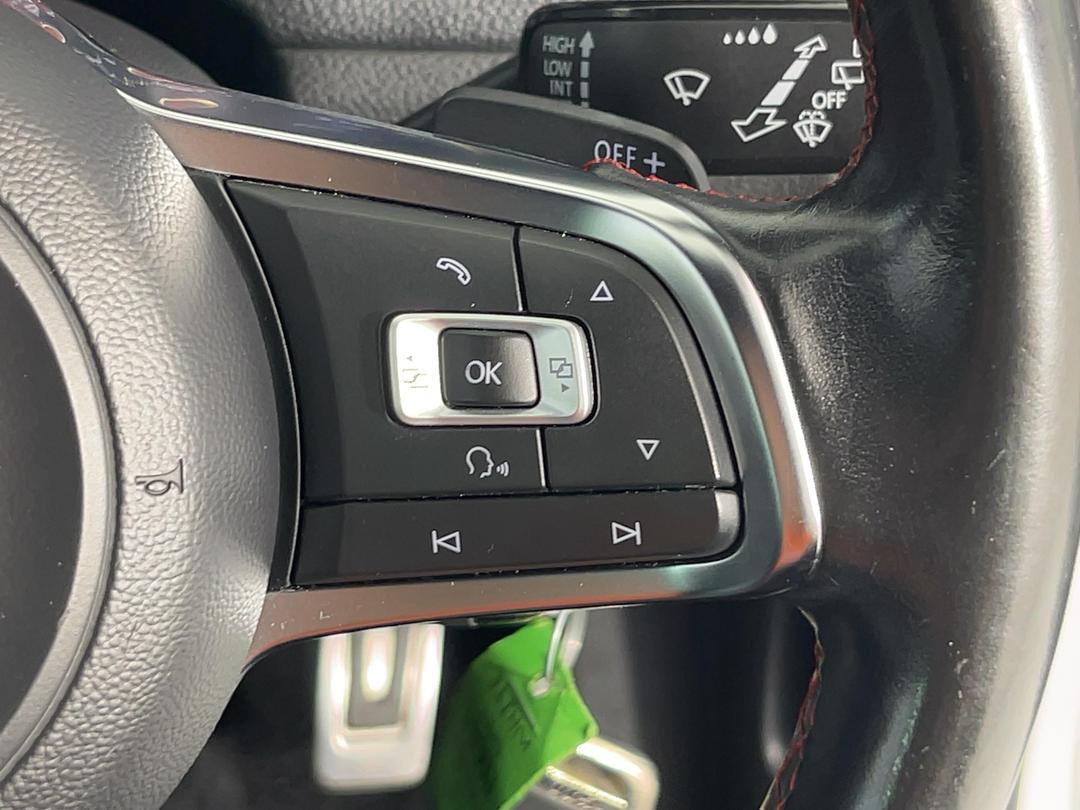 Photo '23' of Volkswagen Golf