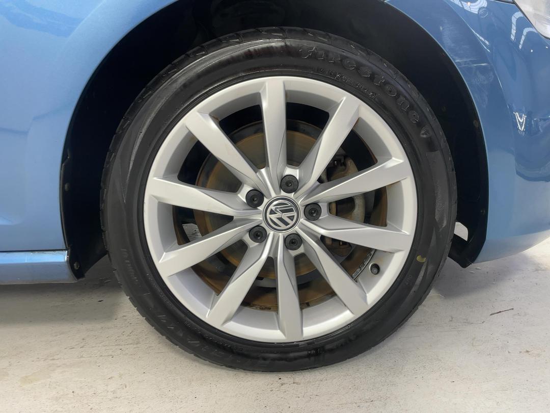 Photo '9' of Volkswagen Golf