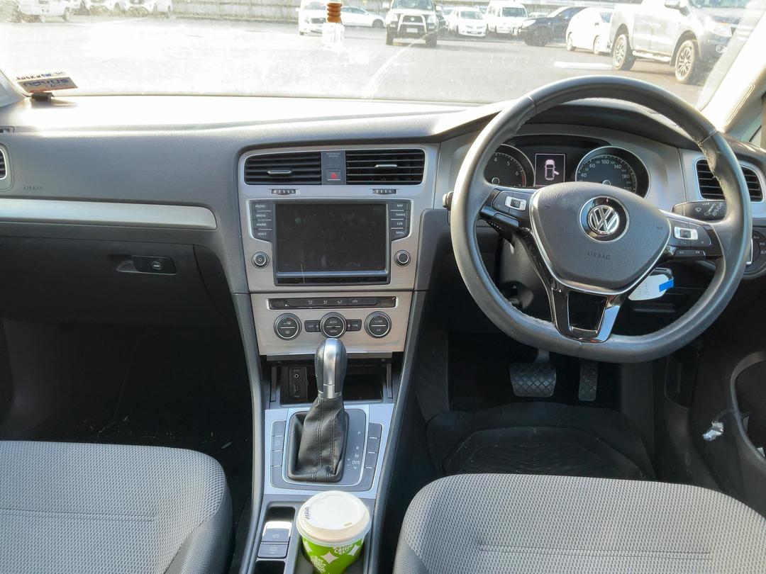 Photo '15' of Volkswagen Golf 1.2 / 77KW (DSG) Photo '15' of Volkswagen Golf 1.2 / 77KW (DSG)