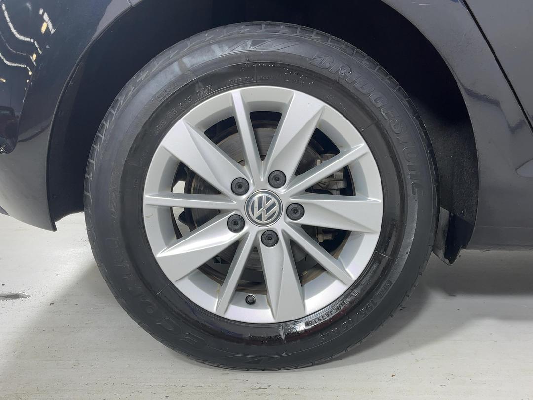 Photo '12' of Volkswagen Golf